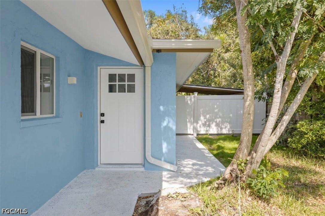 817-819 Indiana Ave., Fort Myers, FL 33908