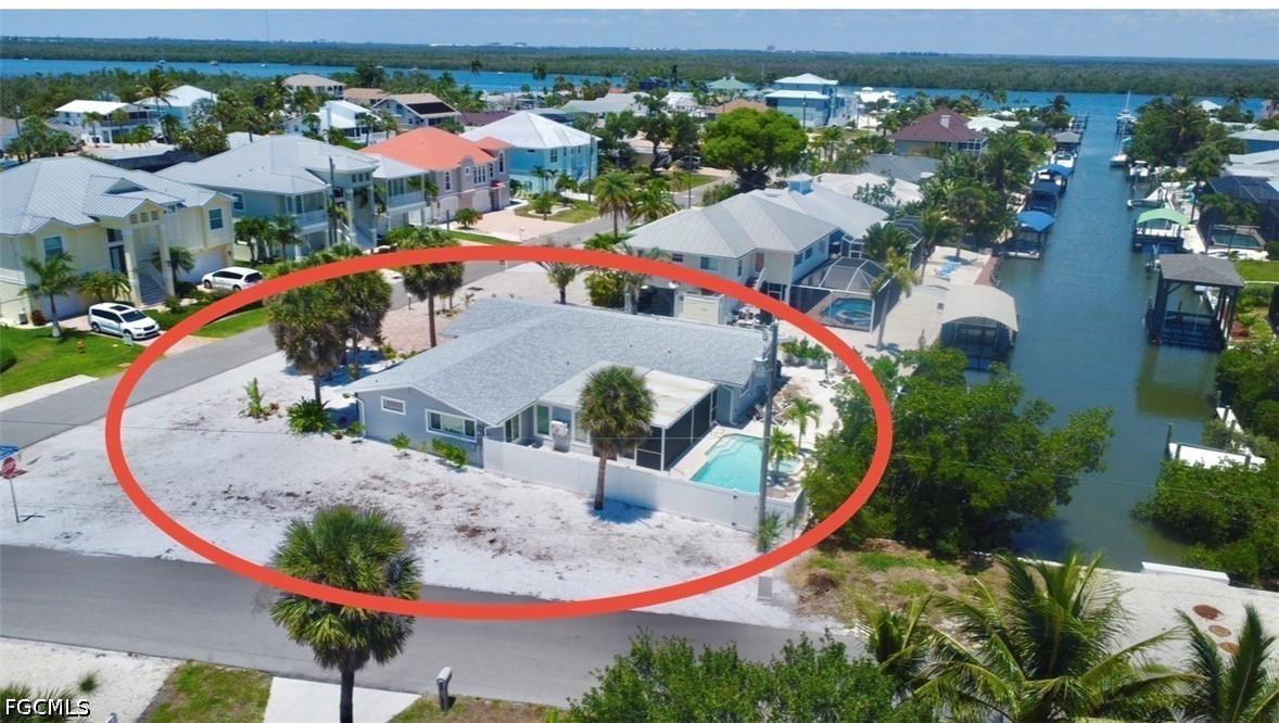 310 Madison Ct., Fort Myers Beach, FL 33931