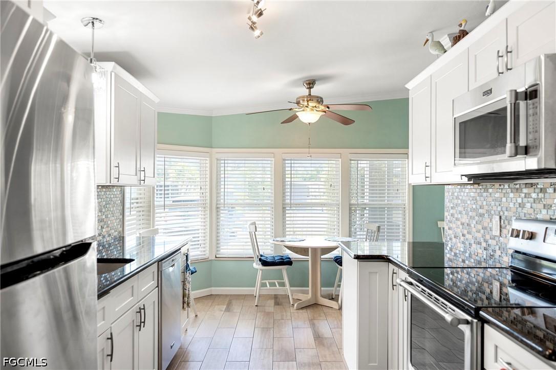10381 Wales Loop, Bonita Springs, FL 34135