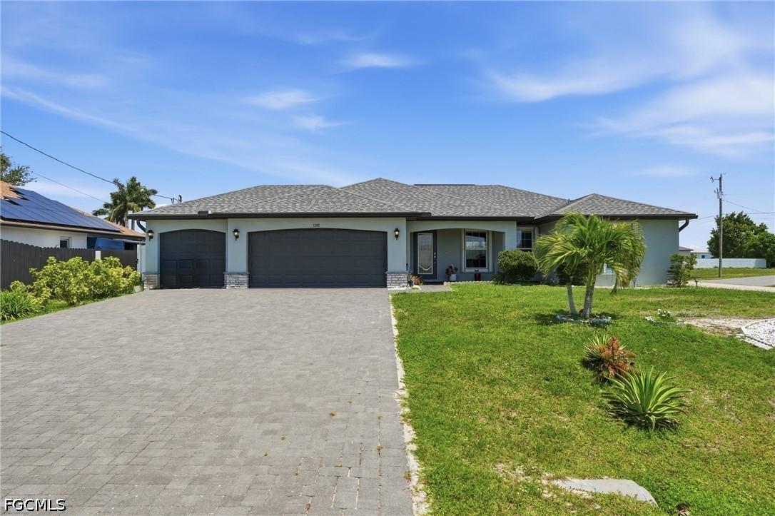1201 NW 14th Pl., Cape Coral, FL 33993