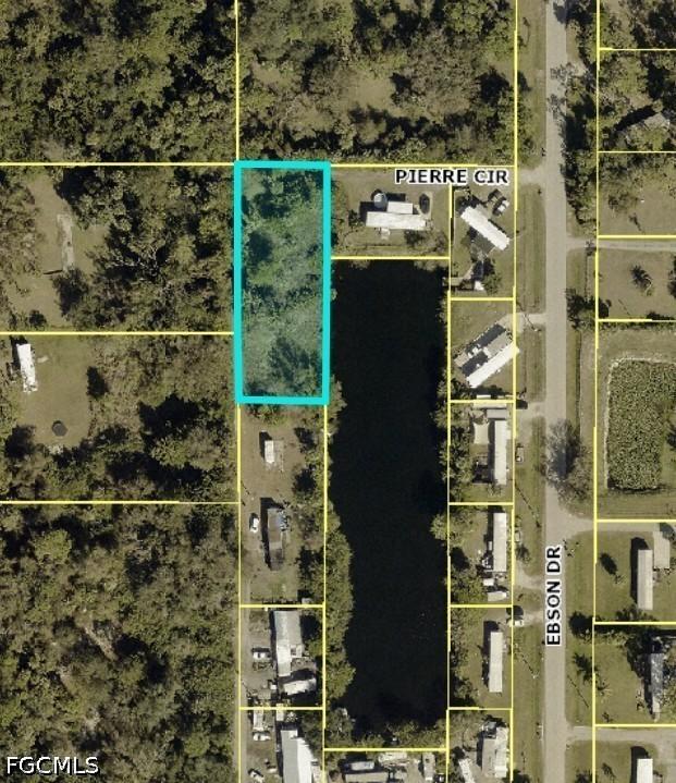 7604 Pierre Cir., North Fort Myers, FL 33917