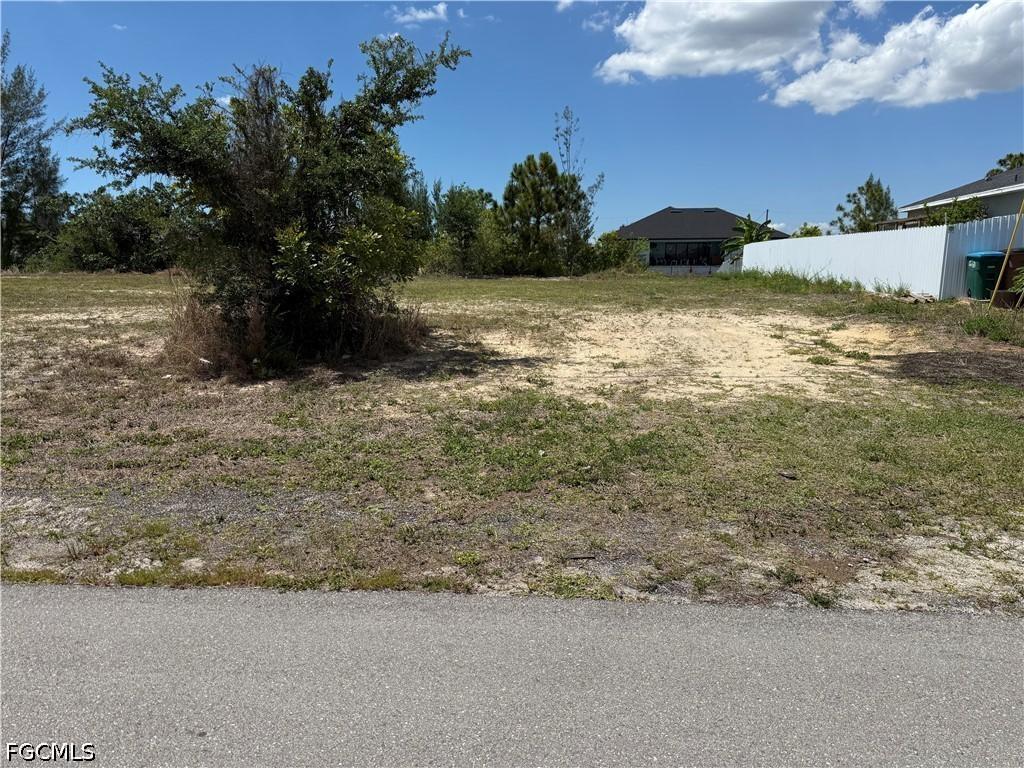 1903 NW 13th Ter., Cape Coral, FL 33993