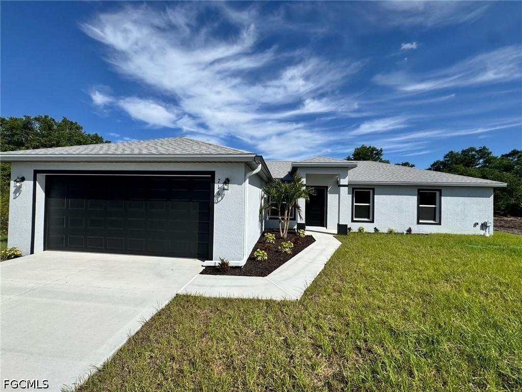 716 Ledge St., Lehigh Acres, FL 33972