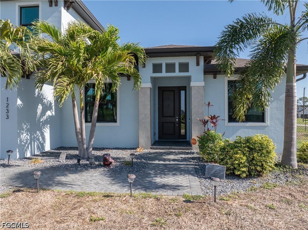 1233 NW 18th St., Cape Coral, FL 33993
