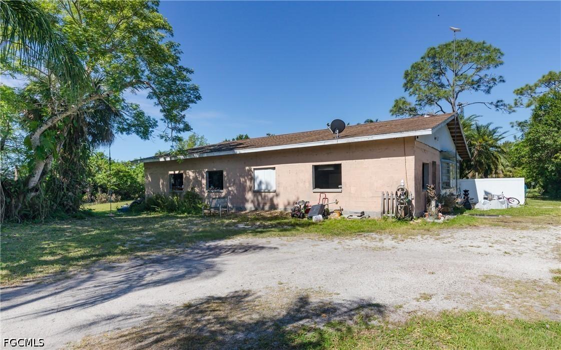 18901 Durrance Rd., North Fort Myers, FL 33917