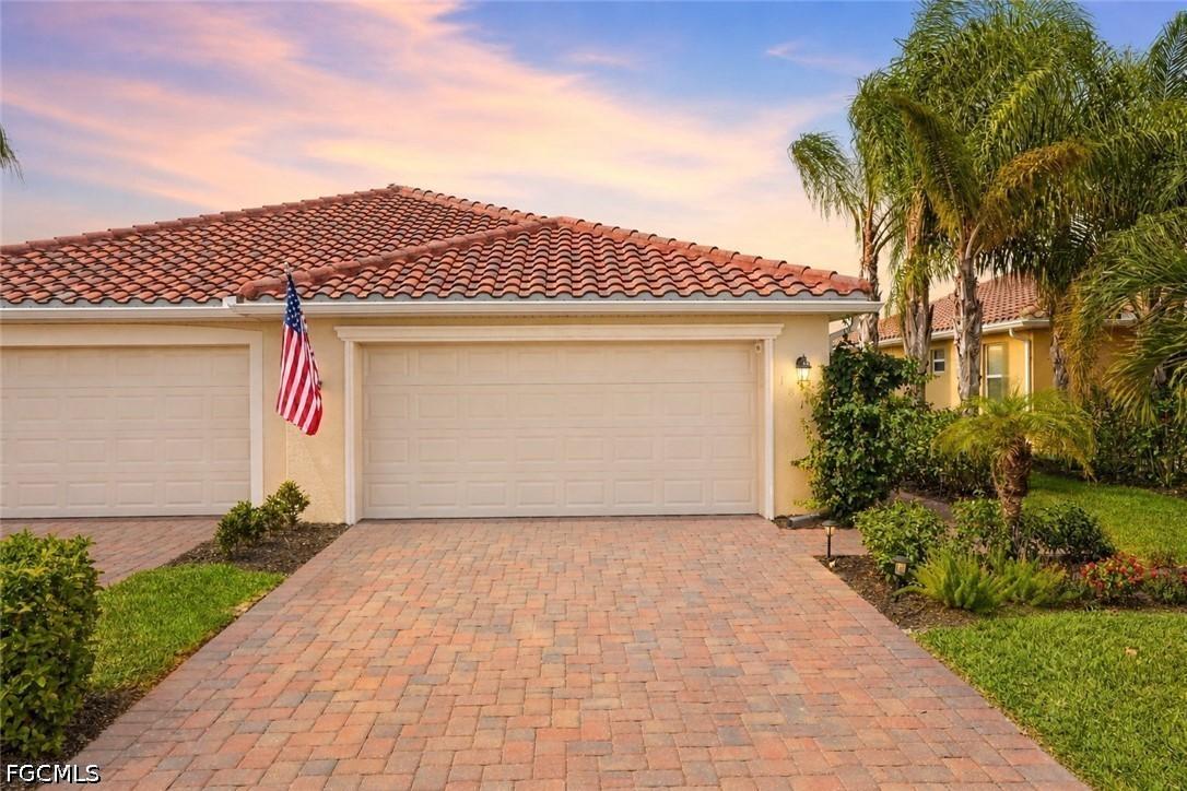 1815 Alameda Dr., Naples, FL 34120