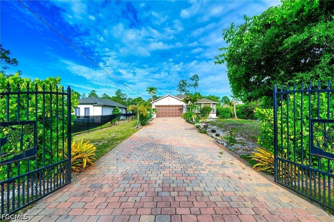 4457 12th St., Naples, FL 34120