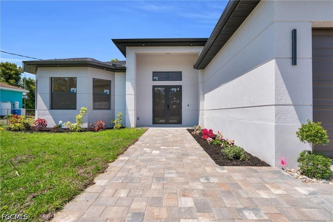 4316 6th St., Lehigh Acres, FL 33971