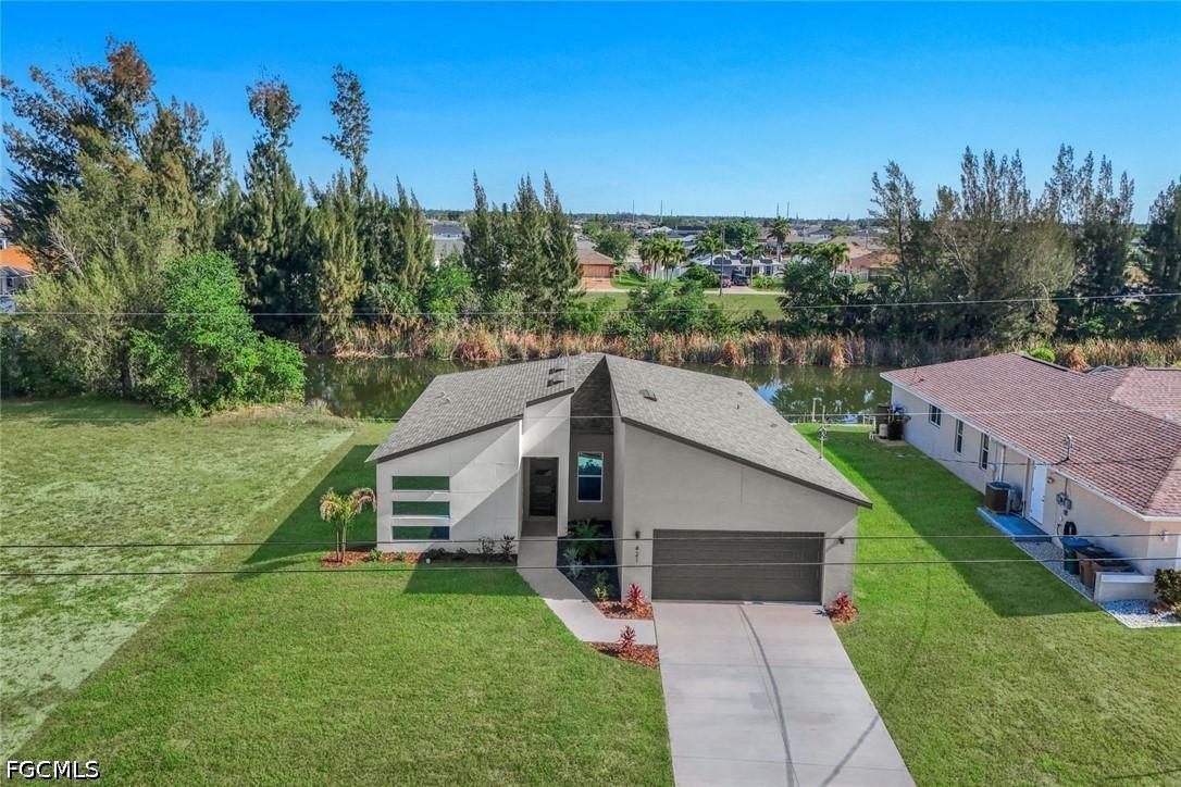 421 NE 19th Ter., Cape Coral, FL 33909