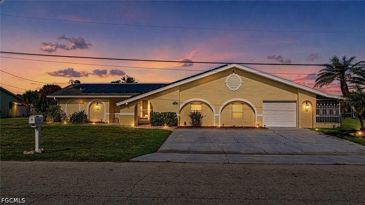 2507 Lakeview Dr., Lehigh Acres, FL 33936