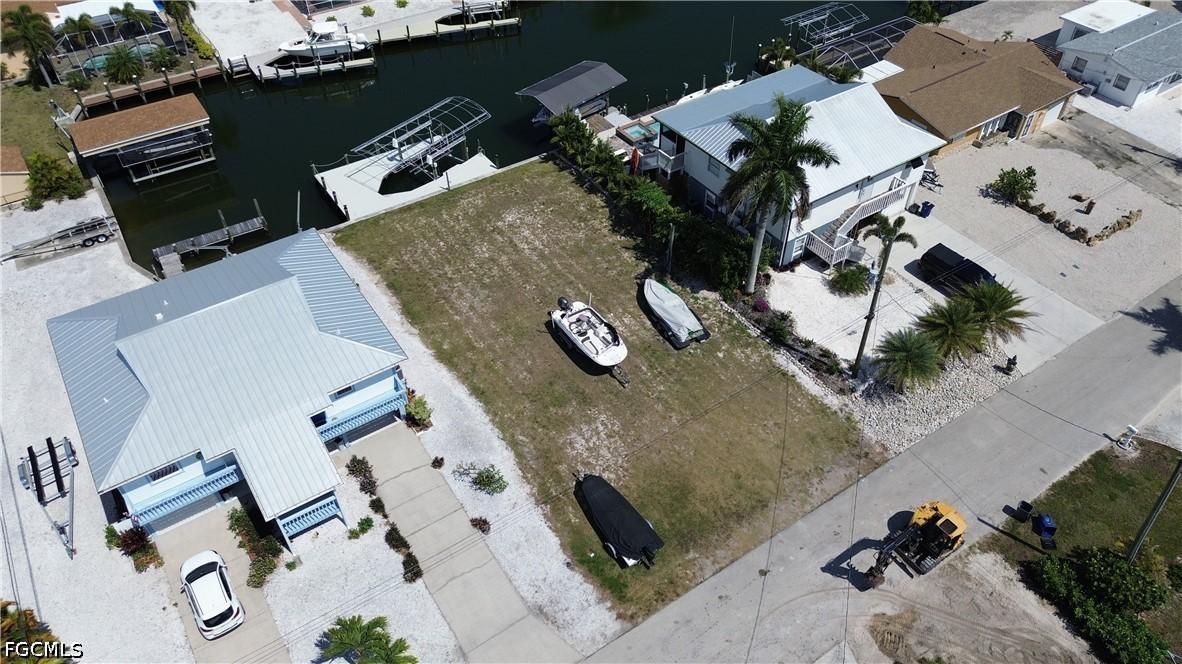 2480 Sycamore St., Other, FL 33956