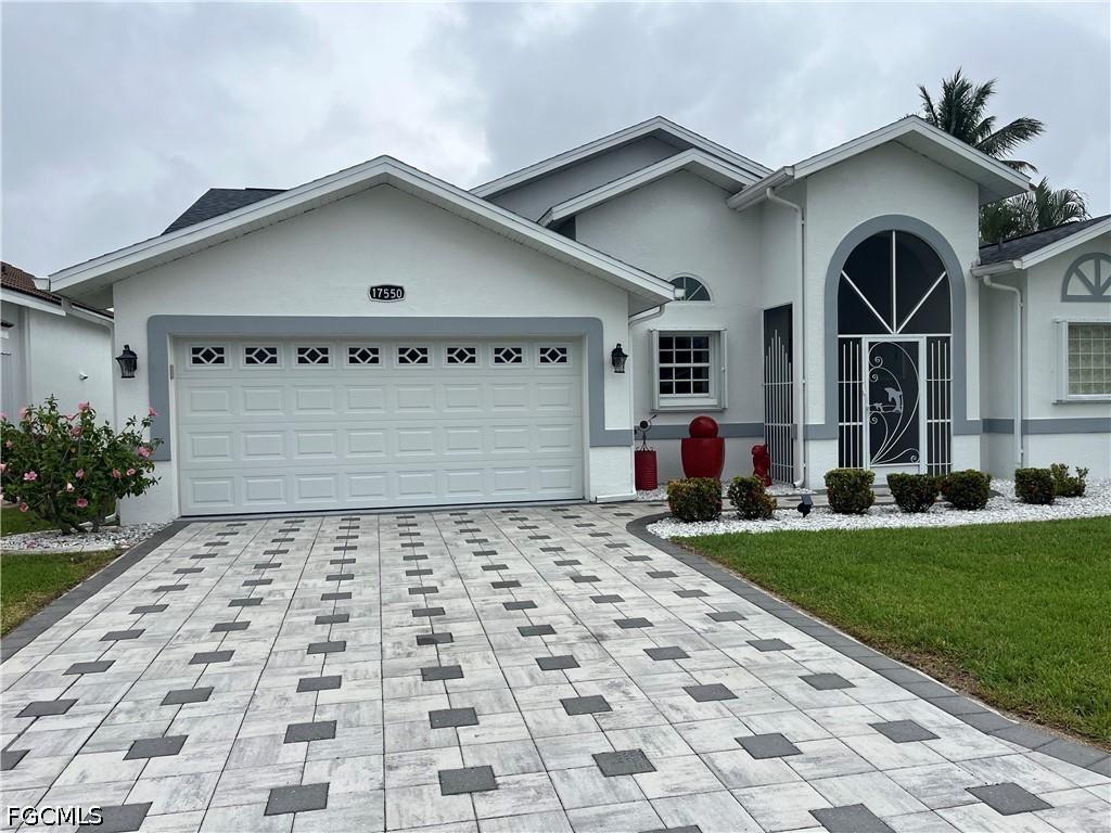 17550 Fan Palm Ct., North Fort Myers, FL 33917
