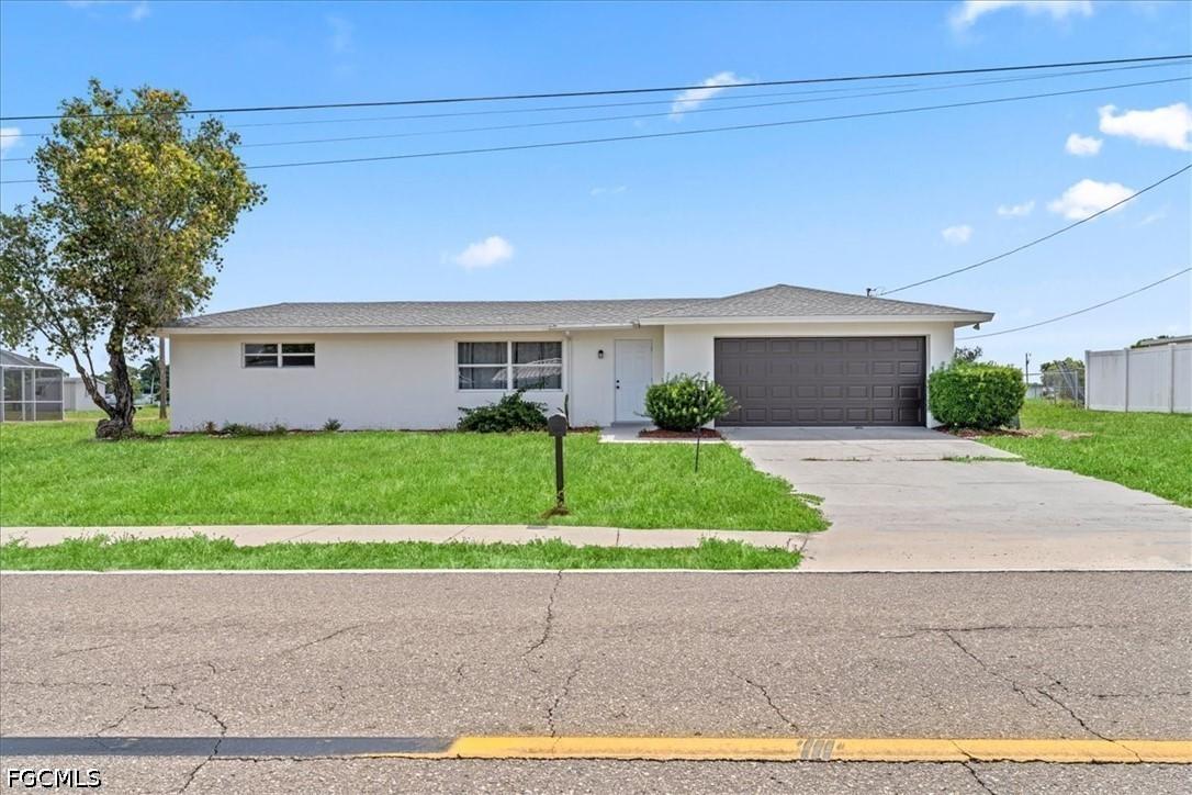 14 Richmond Ave., Lehigh Acres, FL 33936