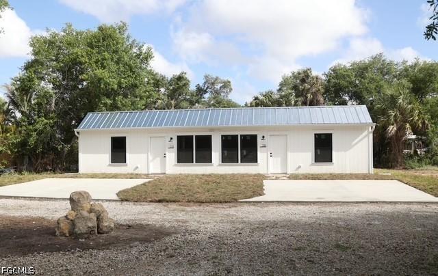 231 Santa Cruz St., North Fort Myers, FL 33903
