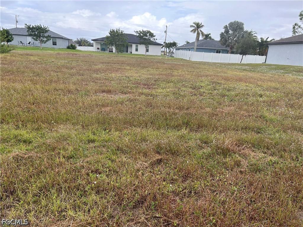 1909 NE 33rd Ln., Cape Coral, FL 33909