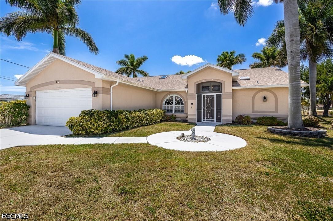 516 SE 8th Pl., Cape Coral, FL 33990