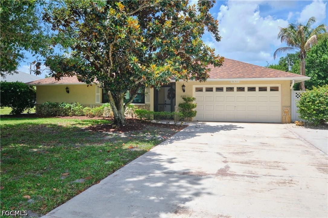 16571 Marc Allen Dr., North Fort Myers, FL 33917