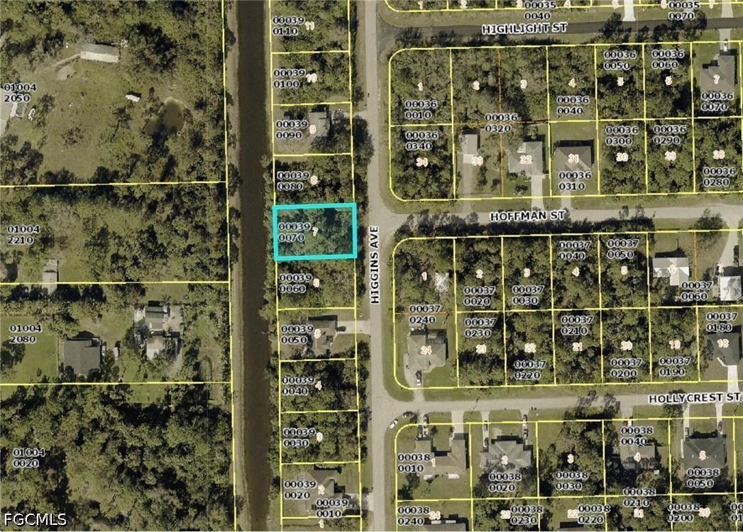 6113 Higgins Ave., Fort Myers, FL 33905