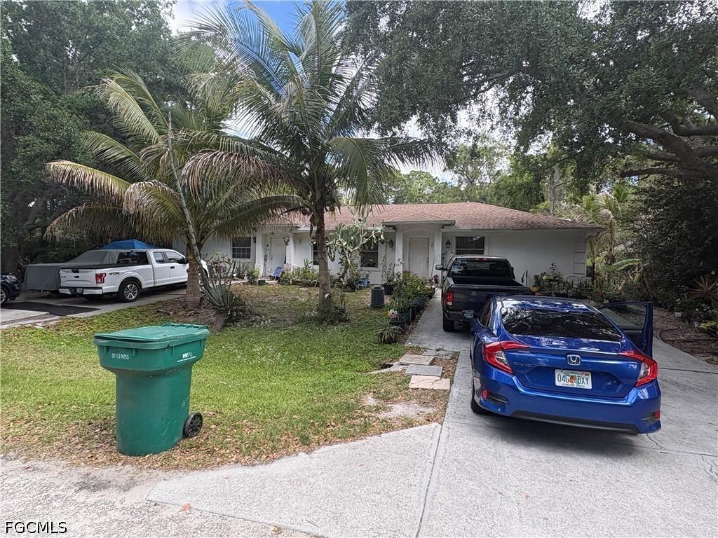 3123 Pine Tree Dr., Naples, FL 34112