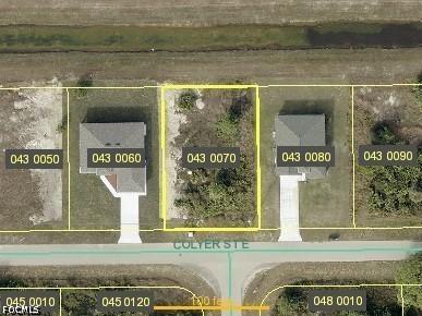 843 Colyer St., Lehigh Acres, FL 33974