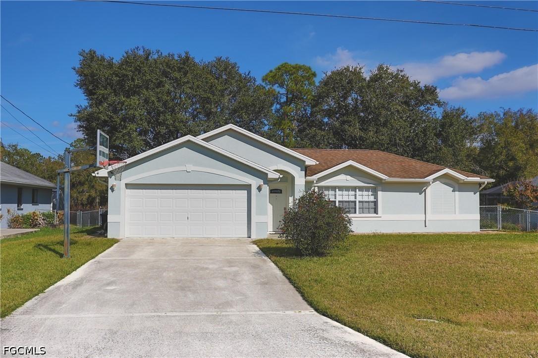 11407 Rabun Gap Dr., North Fort Myers, FL 33917