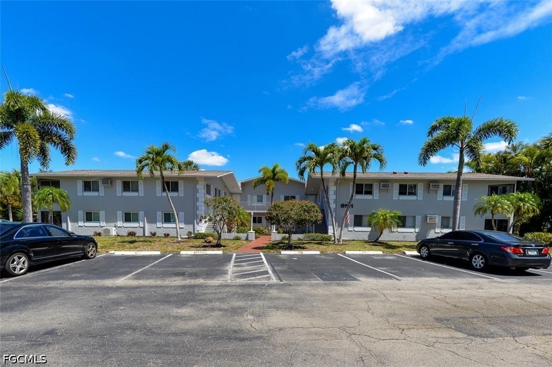 8141 Country Rd. #203, Fort Myers, FL 33919