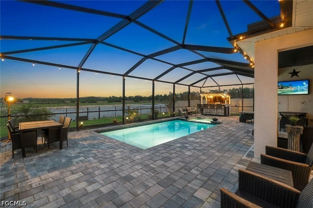 18821 Shimmer Dawn Ct., North Fort Myers, FL 33917