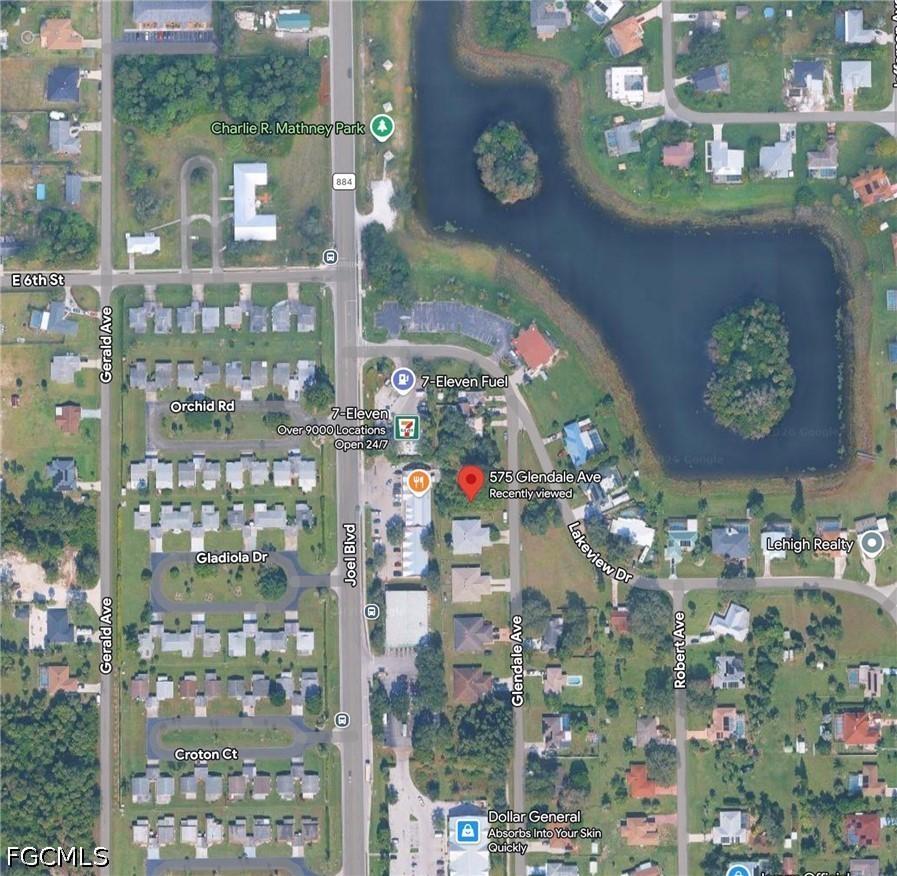 579 Glendale Ave., Lehigh Acres, FL 33936