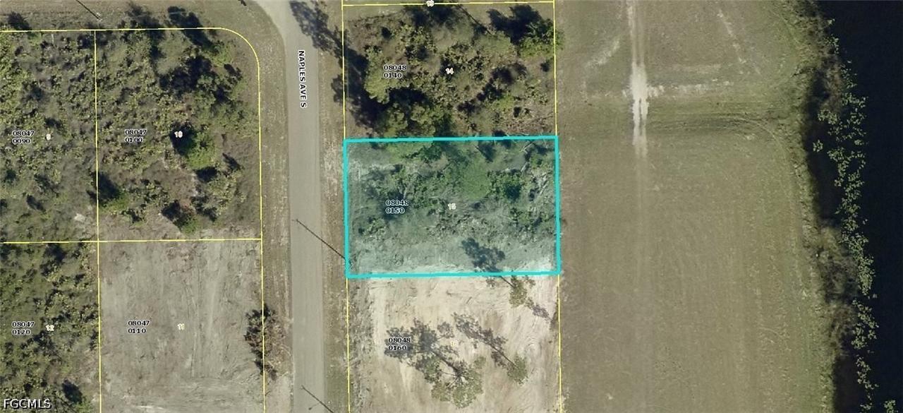 959 Naples Ave., Lehigh Acres, FL 33974