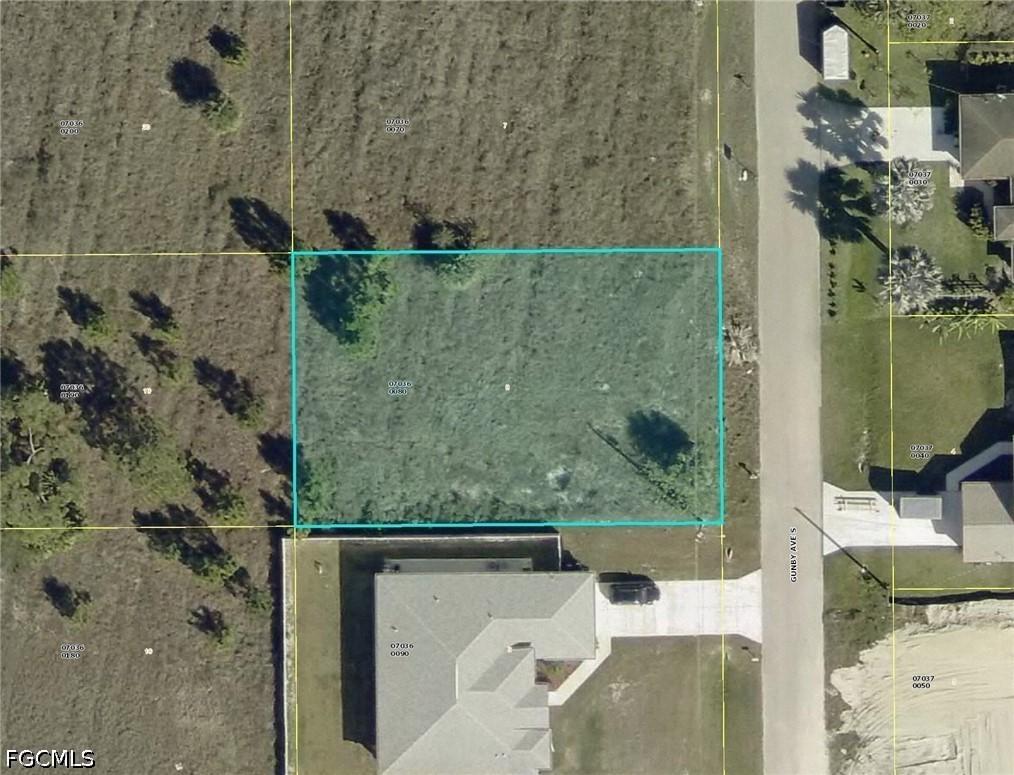 1028 Gunby Ave., Lehigh Acres, FL 33974