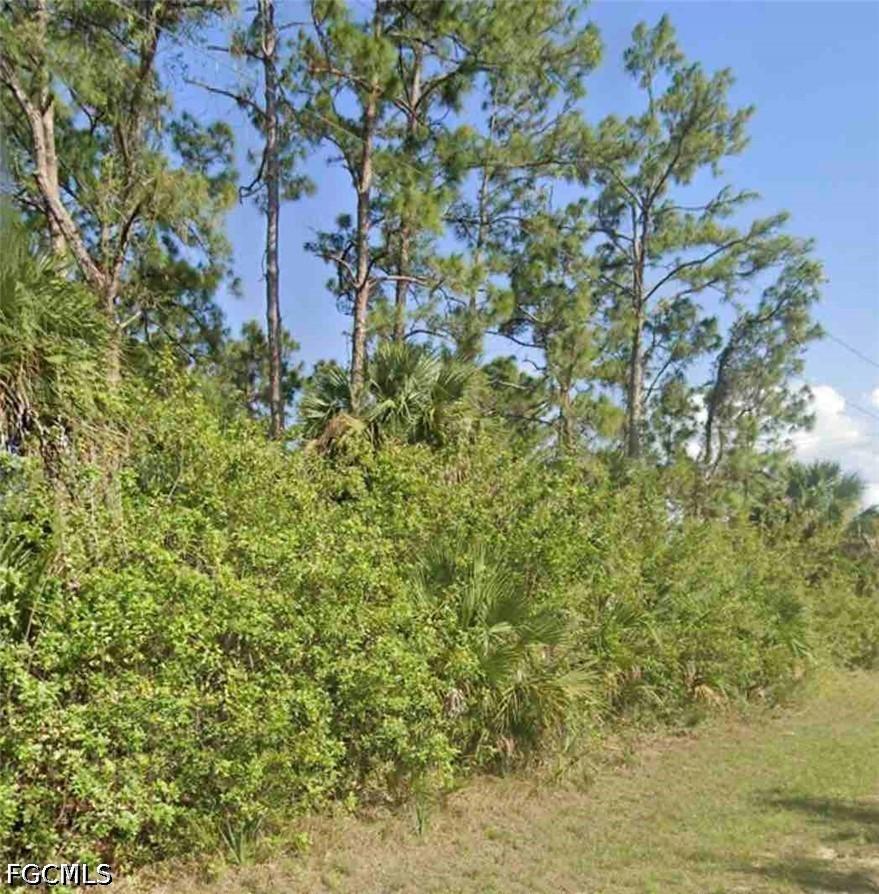 125 Thornton Ave., Lehigh Acres, FL 33974