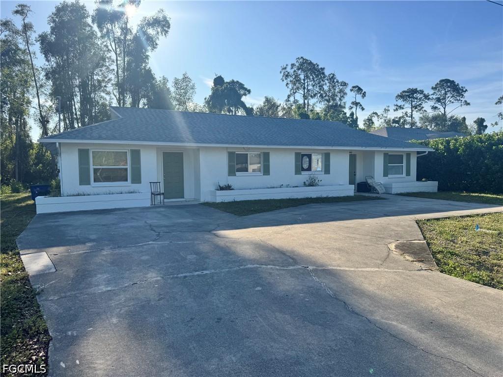 19184/19188 Miami Blvd., Fort Myers, FL 33967