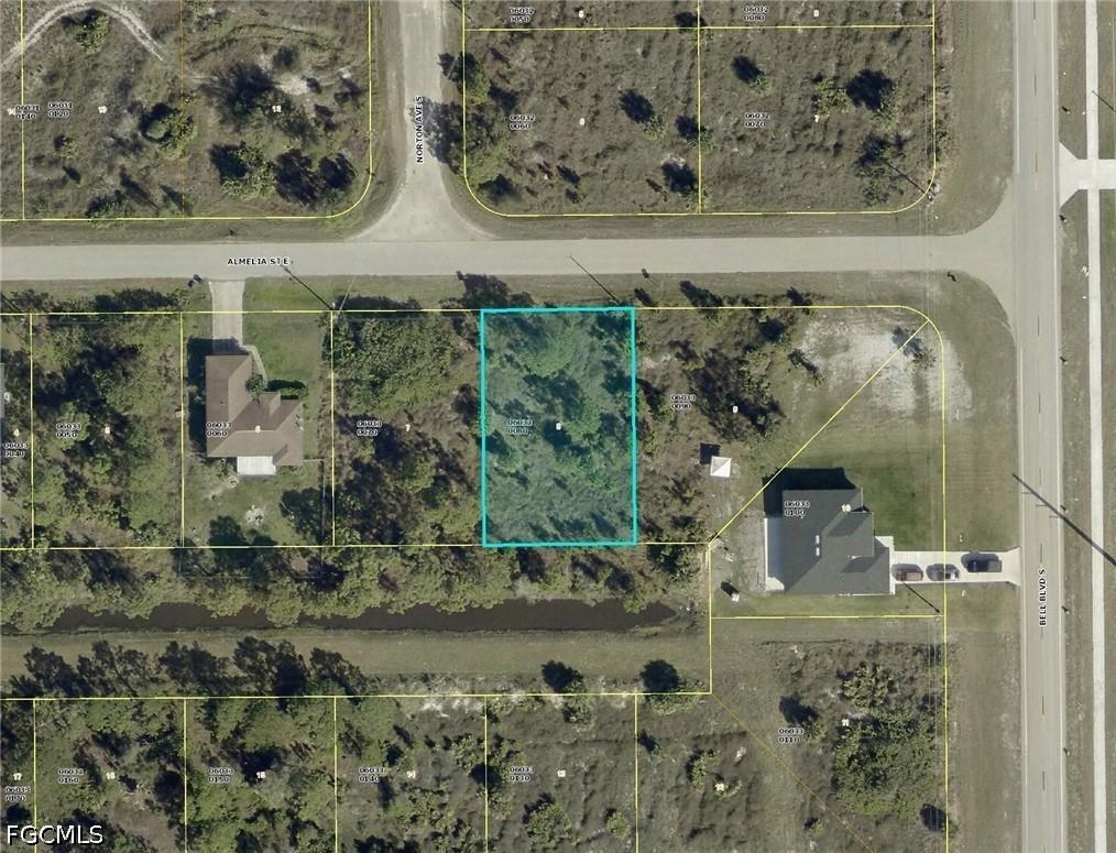 760 Almelia St., Lehigh Acres, FL 33974
