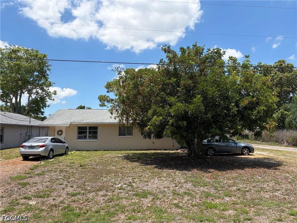 2175 Twin Brooks Rd., North Fort Myers, FL 33917