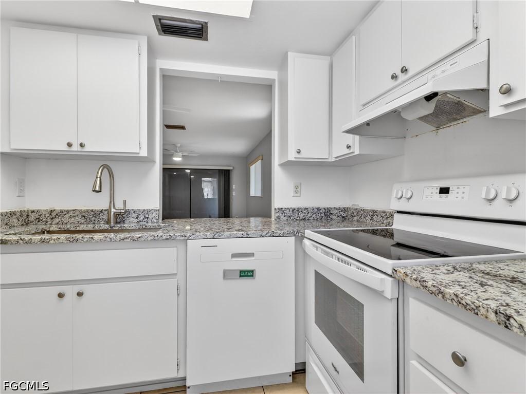 2141 SE 15th Pl. #110, Cape Coral, FL 33990