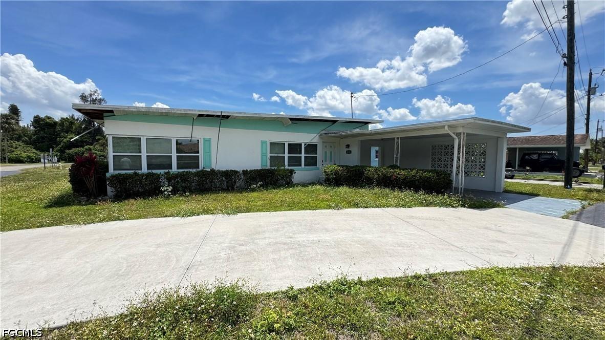 8140 Cleaves Rd., North Fort Myers, FL 33903