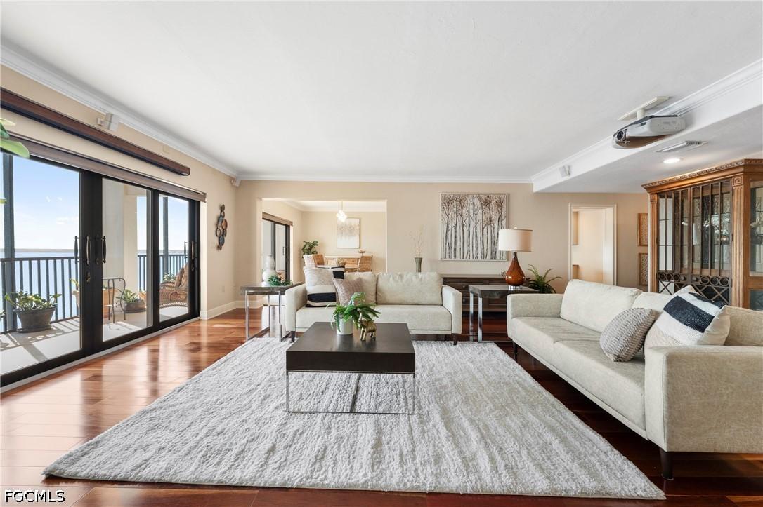 1920 Virginia Ave. #902, Fort Myers, FL 33901