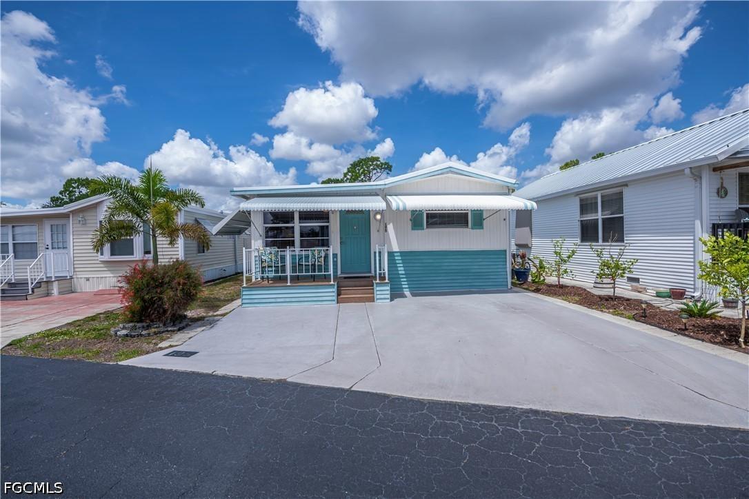 195 Ramble Dr., North Fort Myers, FL 33903