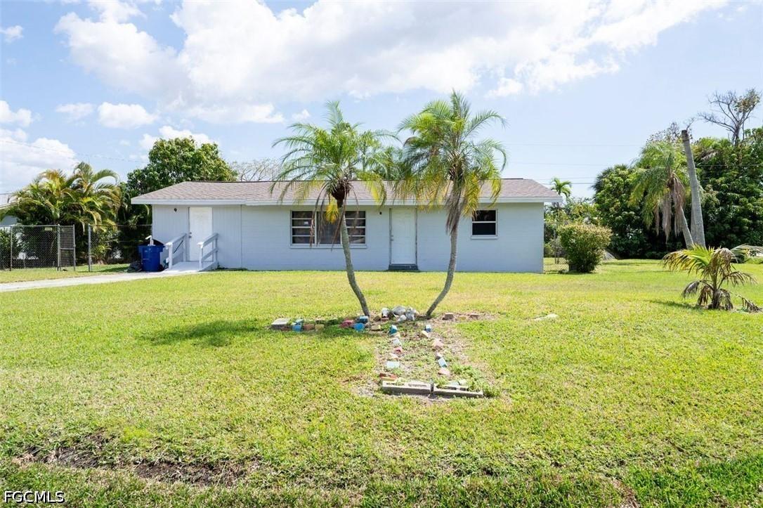 4631 New Haven Dr., Fort Myers, FL 33908