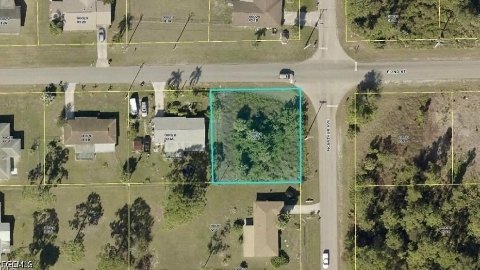 2706 E 2nd St., Lehigh Acres, FL 33936