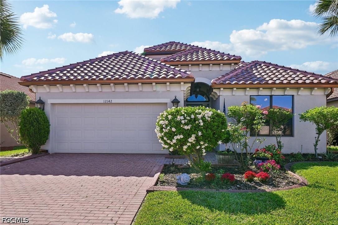 12142 Country Day Cir., Fort Myers, FL 33913