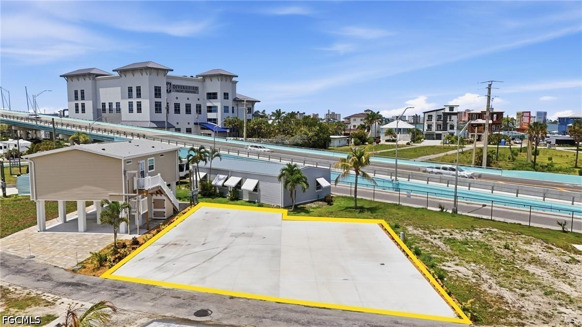 19281 #32-33 San Carlos Blvd., Fort Myers Beach, FL 33931