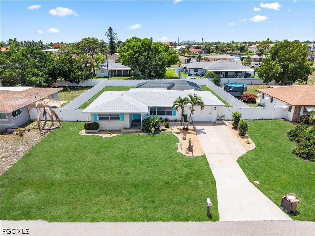 710 SE 42nd Ln., Cape Coral, FL 33904