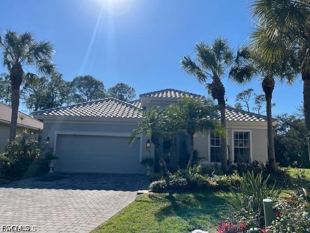 16156 Parque Ln., Naples, FL 34110