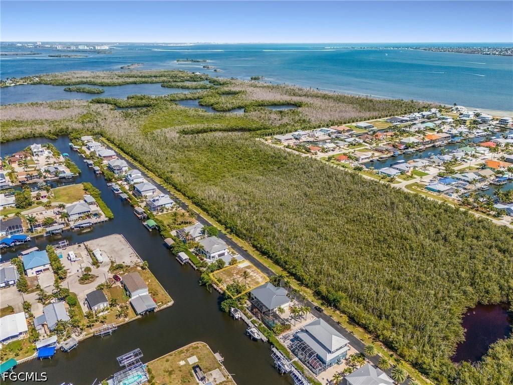 2936 Buttonwood Key Ct., St James City, FL 33956