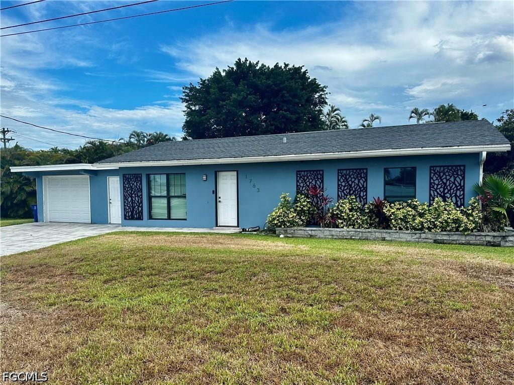 1763 Inlet Dr., North Fort Myers, FL 33903