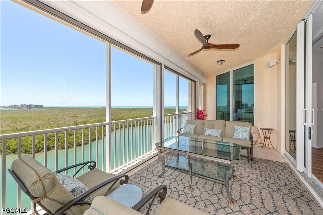 425 Dockside Dr. #PH-1, Naples, FL 34110