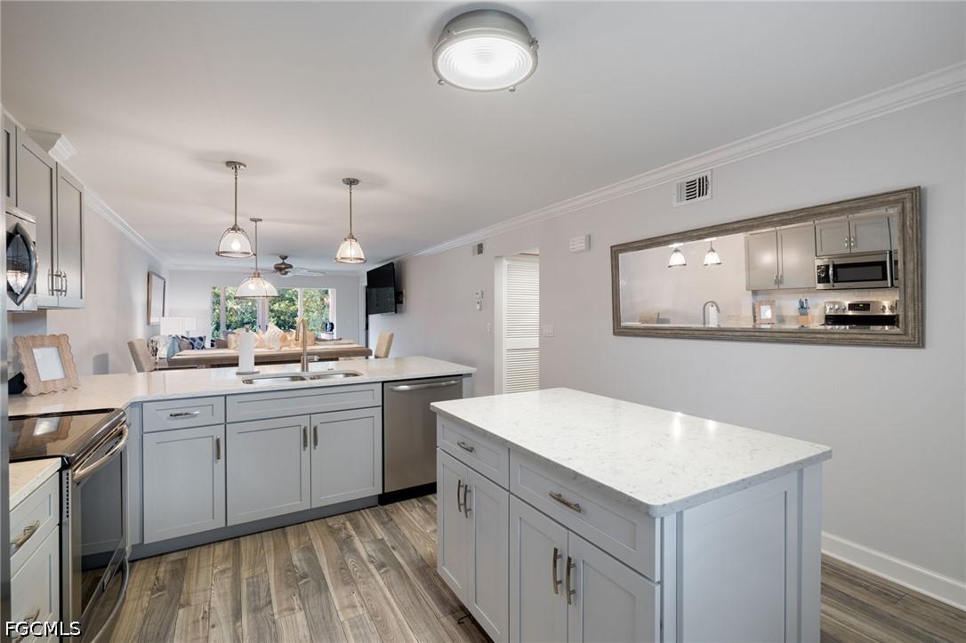 3021 Sandpiper Bay Cir. #E106, Naples, FL 34112