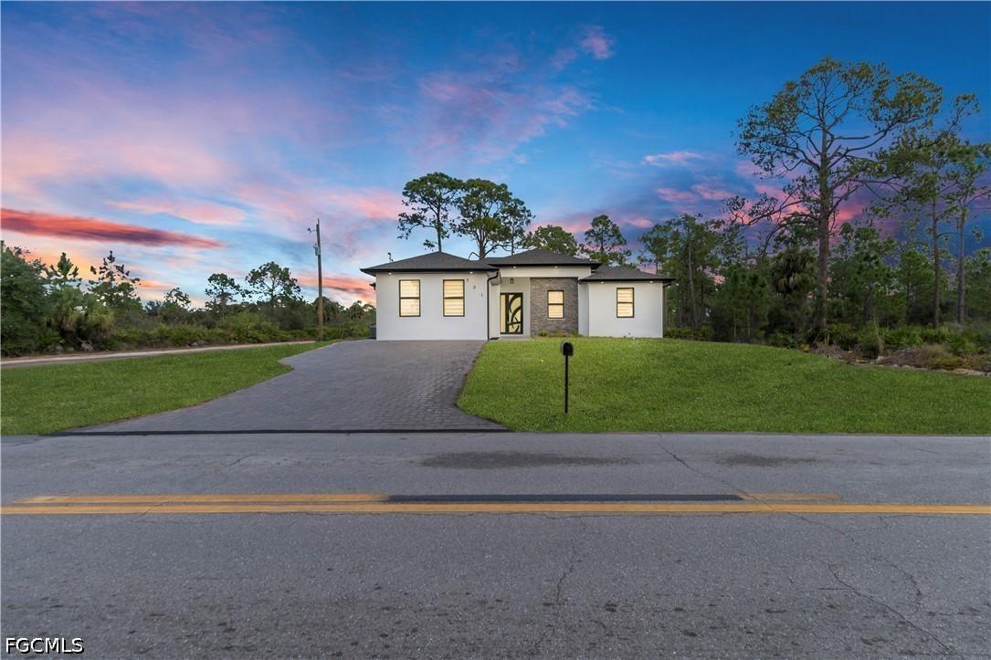 301 E 17th St., Lehigh Acres, FL 33972