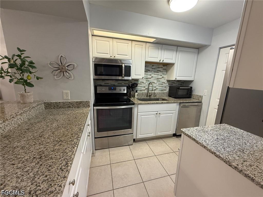 14900 Summerlin Woods Dr. #13, Fort Myers, FL 33919